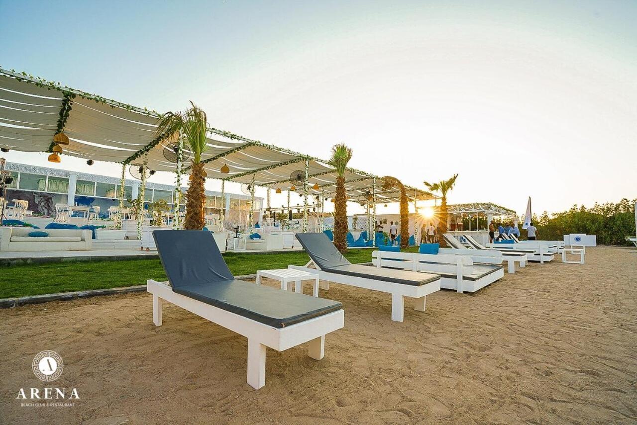 Comfort Marina 5 Apartment,s شقة *